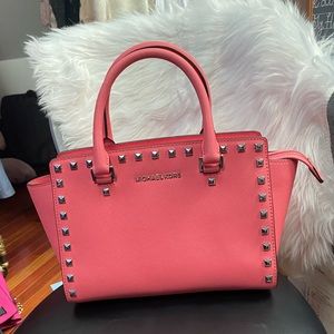 STUDDED MICHAEL KORS PURSE